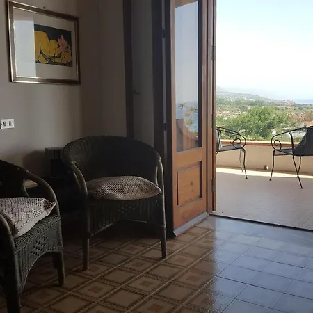 Daire Anna: Ampio Con Terrazza Vista Mare *