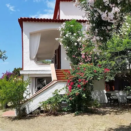 Anna: Ampio Con Terrazza Vista Mare Daire Fuscaldo